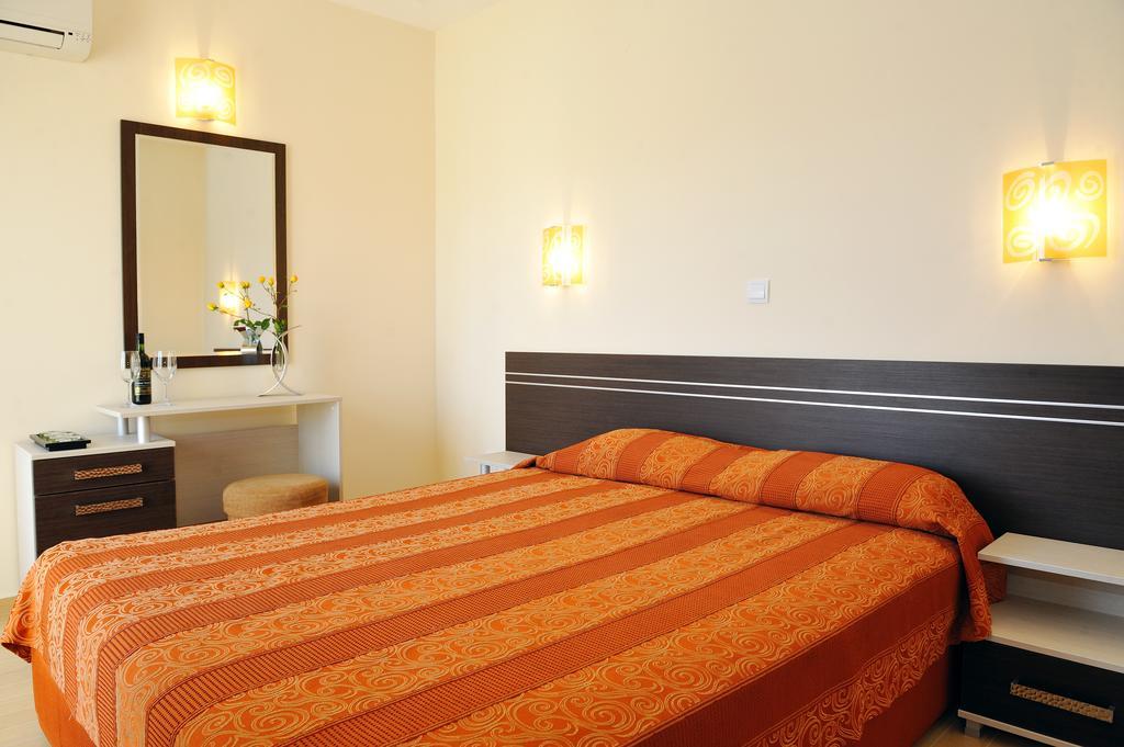 Hotel Iris Nesebar Room photo