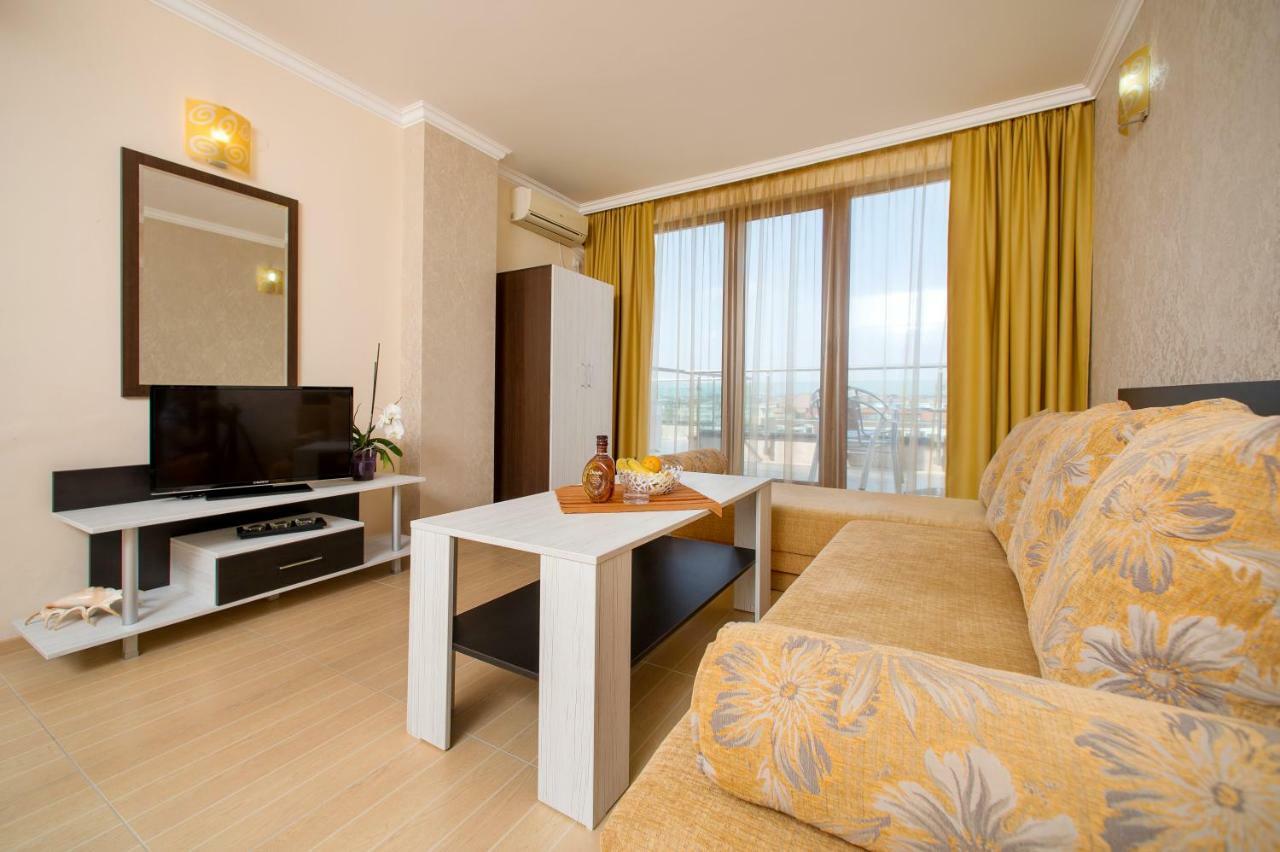 Hotel Iris Nesebar Exterior photo
