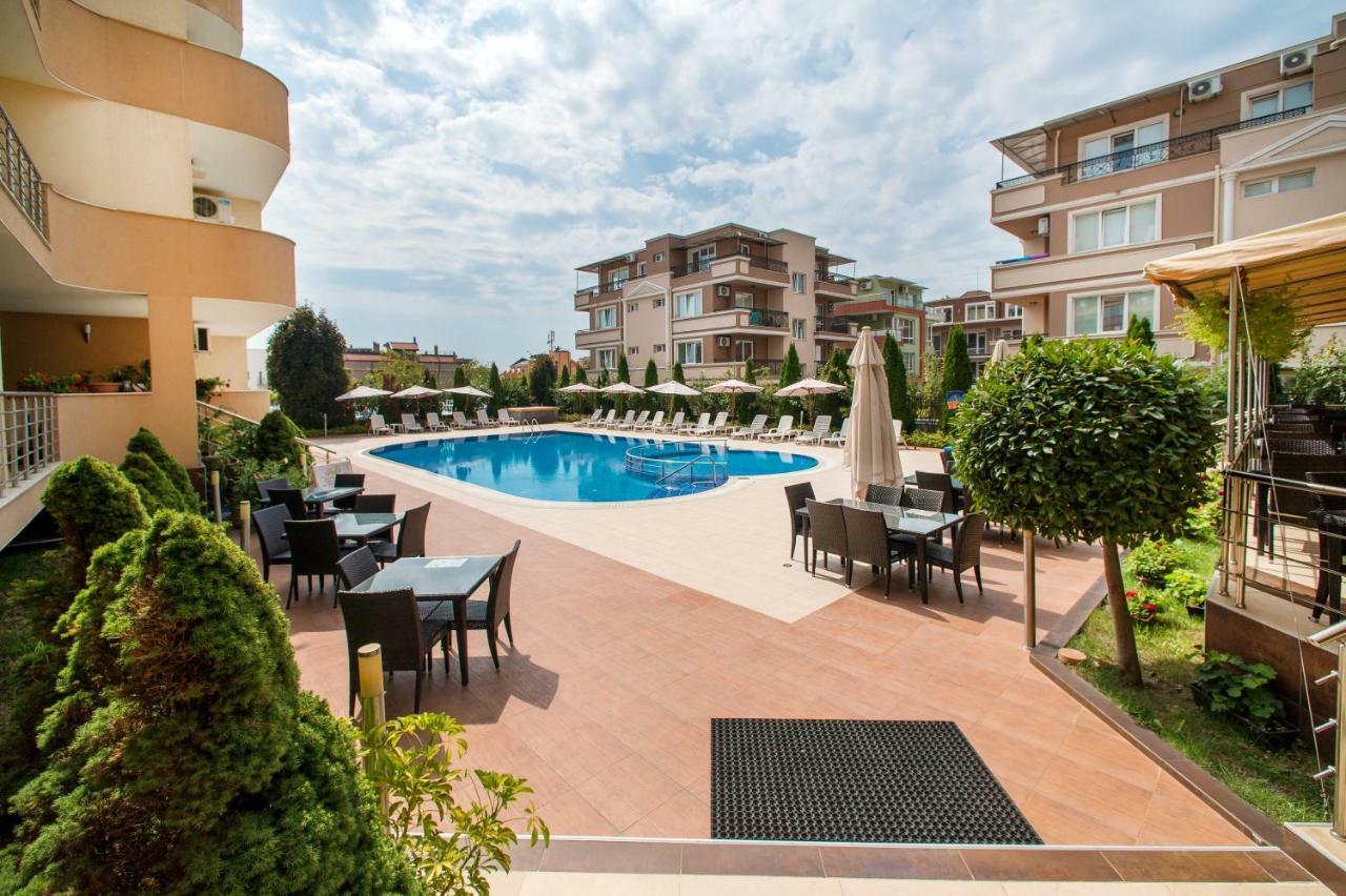 Hotel Iris Nesebar Exterior photo