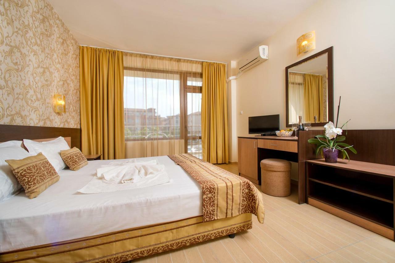 Hotel Iris Nesebar Exterior photo